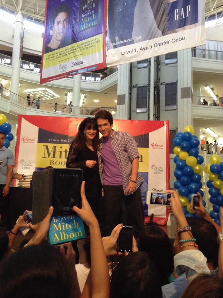 Mitch Albom with wife Jenny