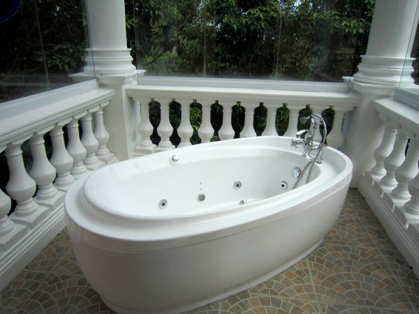 Peacock Garden Amenities