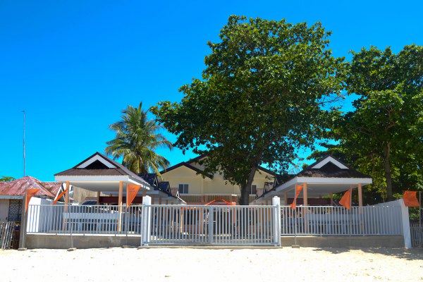 places to stay in Pilar Camotes