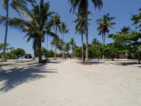 Walking Around Kalanggaman Island