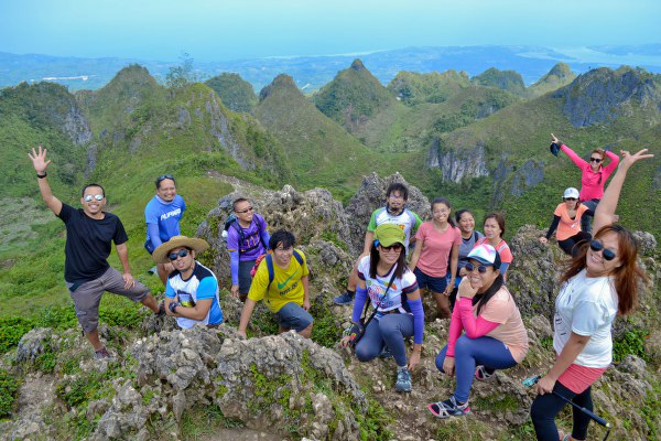 Osmena Peak what to wear