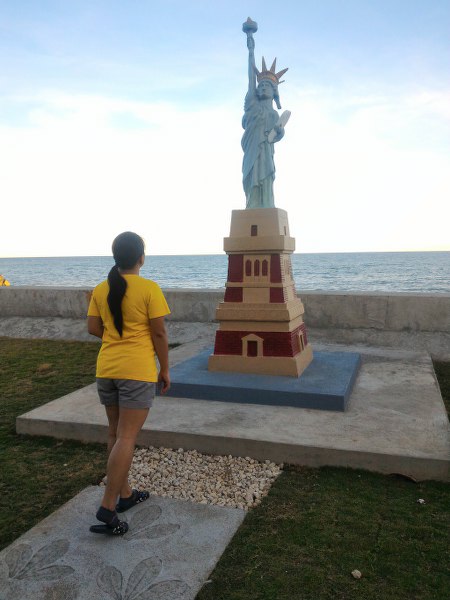 Statue of Liberty Danao Sands Gateway Mall