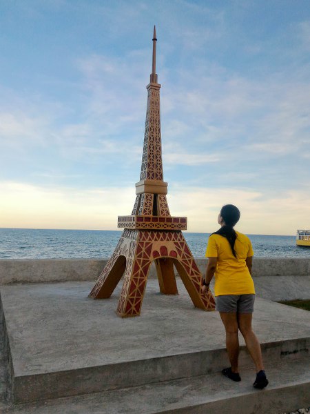 Eiffel Tower Sands Gateway Mall Danao