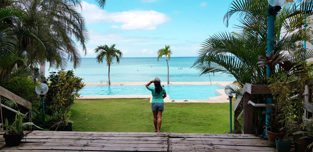 Maravilla Resort with Swimming Pool