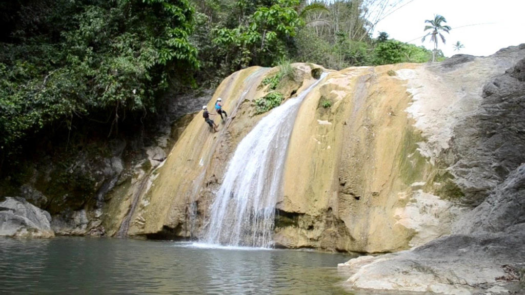 Rappel Cebu waterfalls