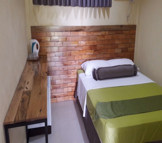 rooms in danasan