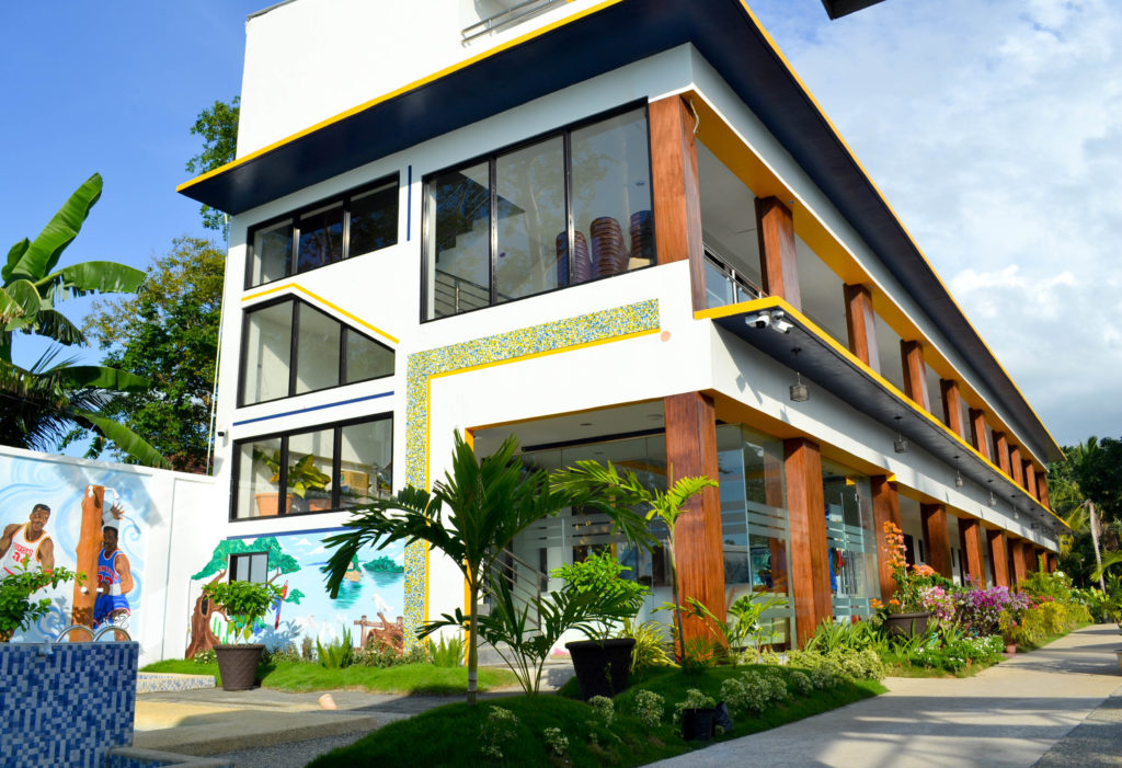 Where to stay in tabuelan Therrish Beach resort