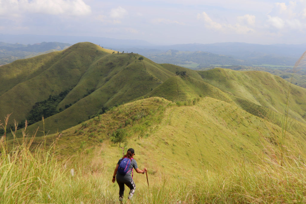 Alicia mountain ranges and ridges